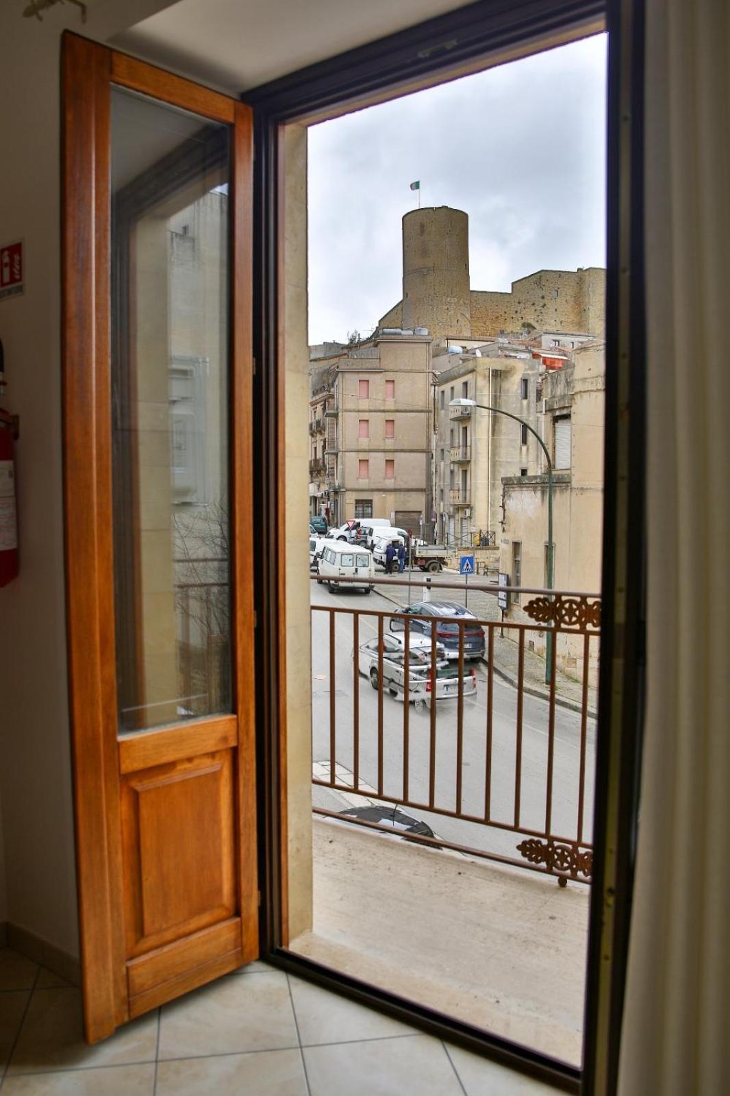 Holiday Home Castle Salemi - Casa Vacanze Bagian luar foto